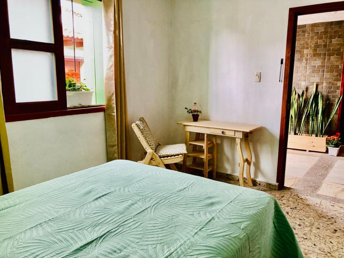 Alhambra Hotel - San Cristóbal de Las Casas 외부 사진